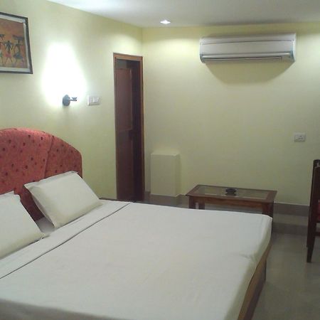 Hotel U.R. Prayagraj Exterior foto