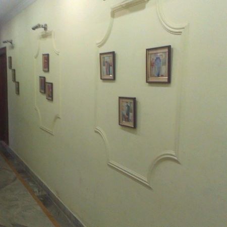 Hotel U.R. Prayagraj Exterior foto